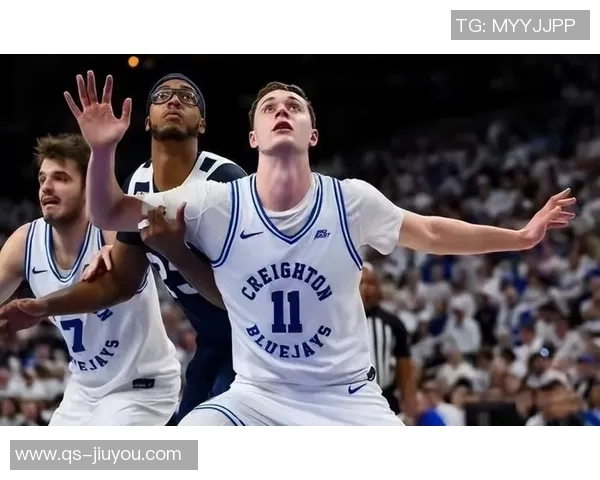 黄蜂主帅称赞卡尔克布伦纳的球商与潜力早已预见其影响力 黄蜂主帅称赞卡尔克布伦纳的球商与潜力早已预见其影响力