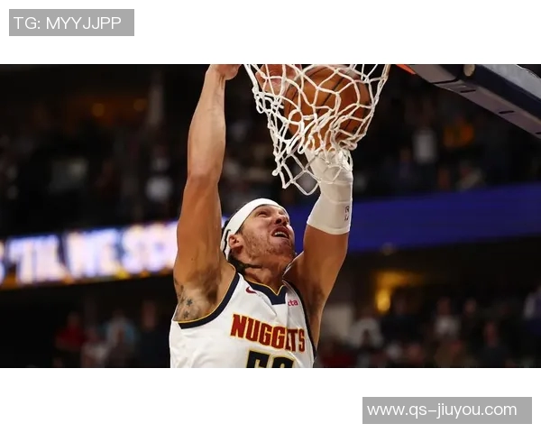 戈登称勇士实力强大库里牵制力迫使防守频繁调整 戈登称勇士实力强大库里牵制力迫使防守频繁调整